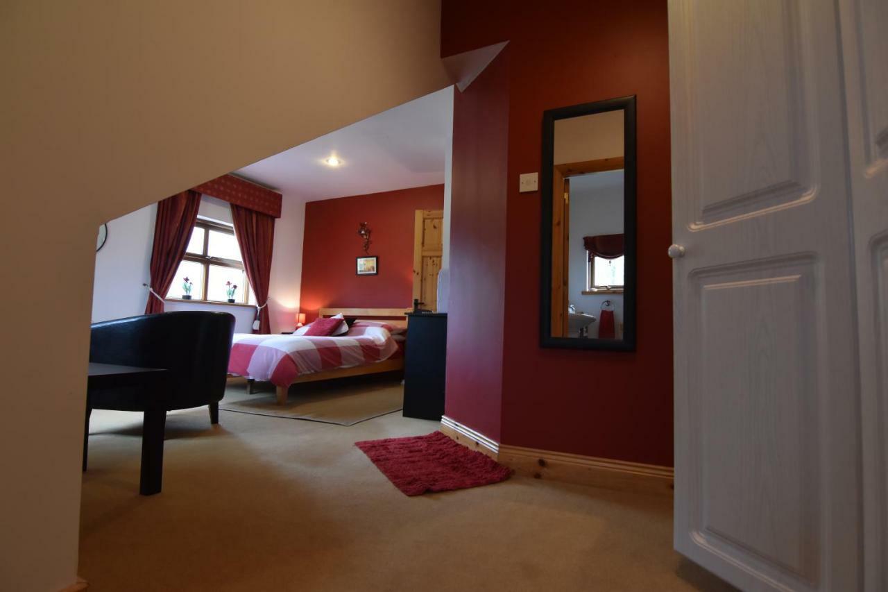 Tinnycross House B&B Ballymore Eustace Kültér fotó